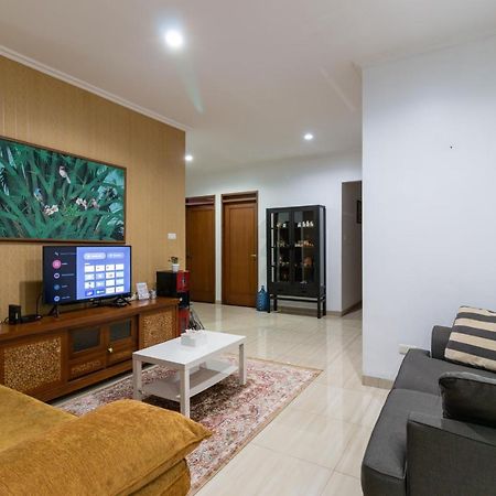 Spacious, White-Villa Belgareti @Kiara Condong Bandung Dış mekan fotoğraf