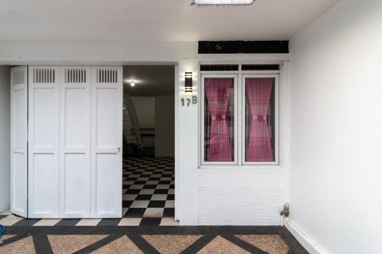 Spacious, White-Villa Belgareti @Kiara Condong Bandung Dış mekan fotoğraf